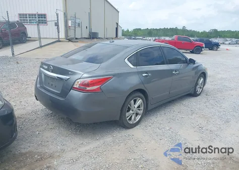 2015 Nissan Altima 2.5 Sv из США, поврежденный, VIN 1N4AL3AP9FC575493